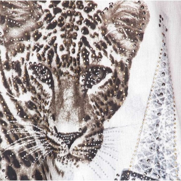 Mocha Leopard Top With Eiffel Tower 1X - Picture 3 of 6